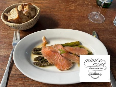 Trattoria Küche im Mimi e Rosa Vino e Cucina in Duisburg, Italienisches Restaurant, Weinbar, Naturweinbar, Wein, Naturwein.